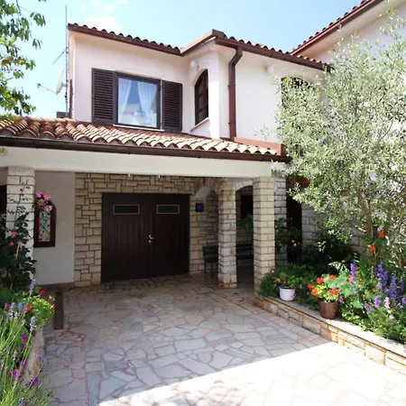 Radojka L Near Centre Porec