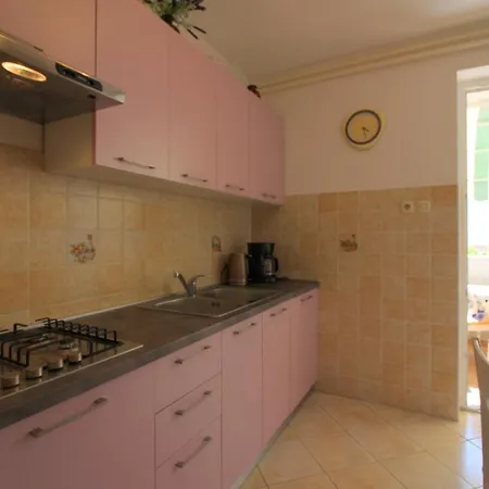 Apartment Radojka L Near Centre